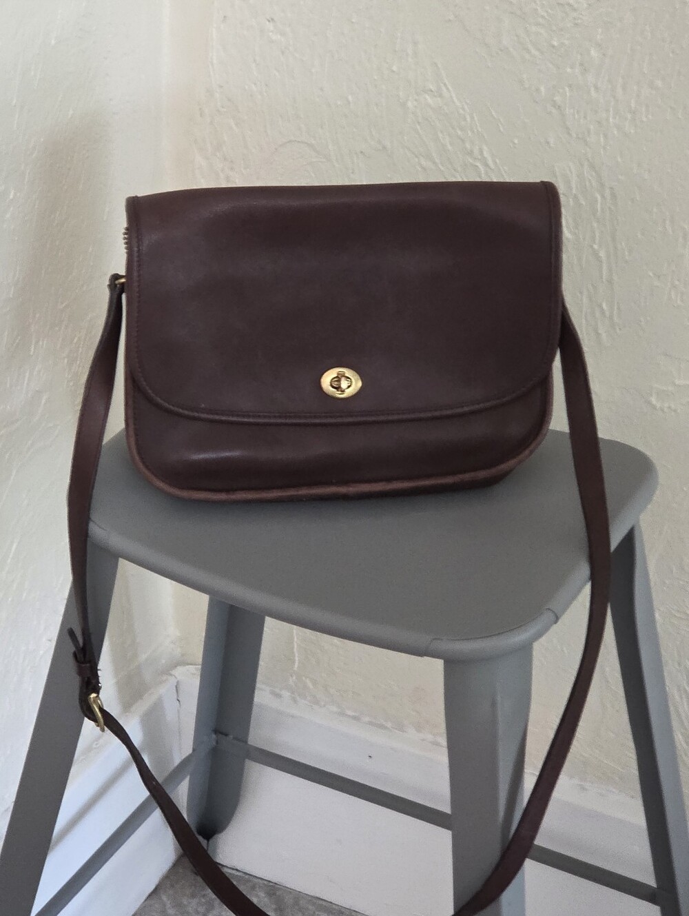 Vintage Coach♡ Beautiful Brown City Bag, Glove-tanned Leather